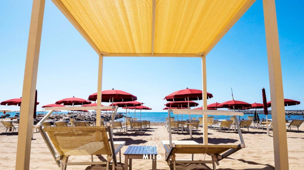 Miio Hotel San Vincenzo Exteriör bild